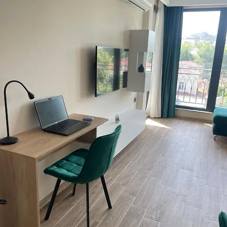 Modern 1br Center With Hill View Апартаменты Пловдив