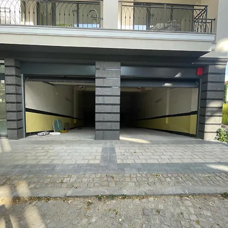 Modern 1br Free Parking With Hill View