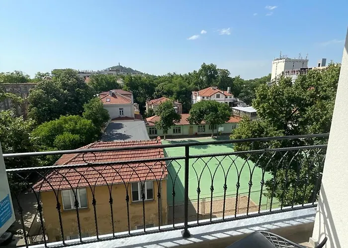 Apartamento Modern 1br Free Parking With Hill View